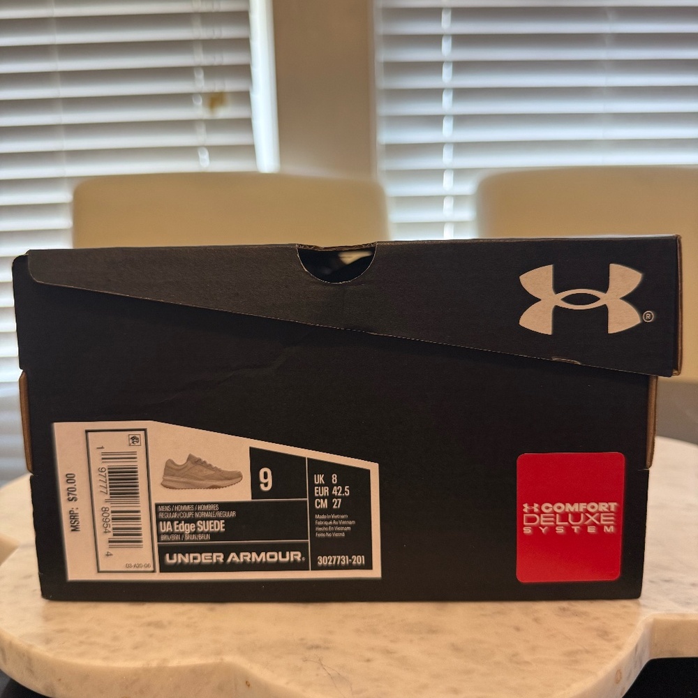 NEW Under Armour Men's Edge Suede Sneaker